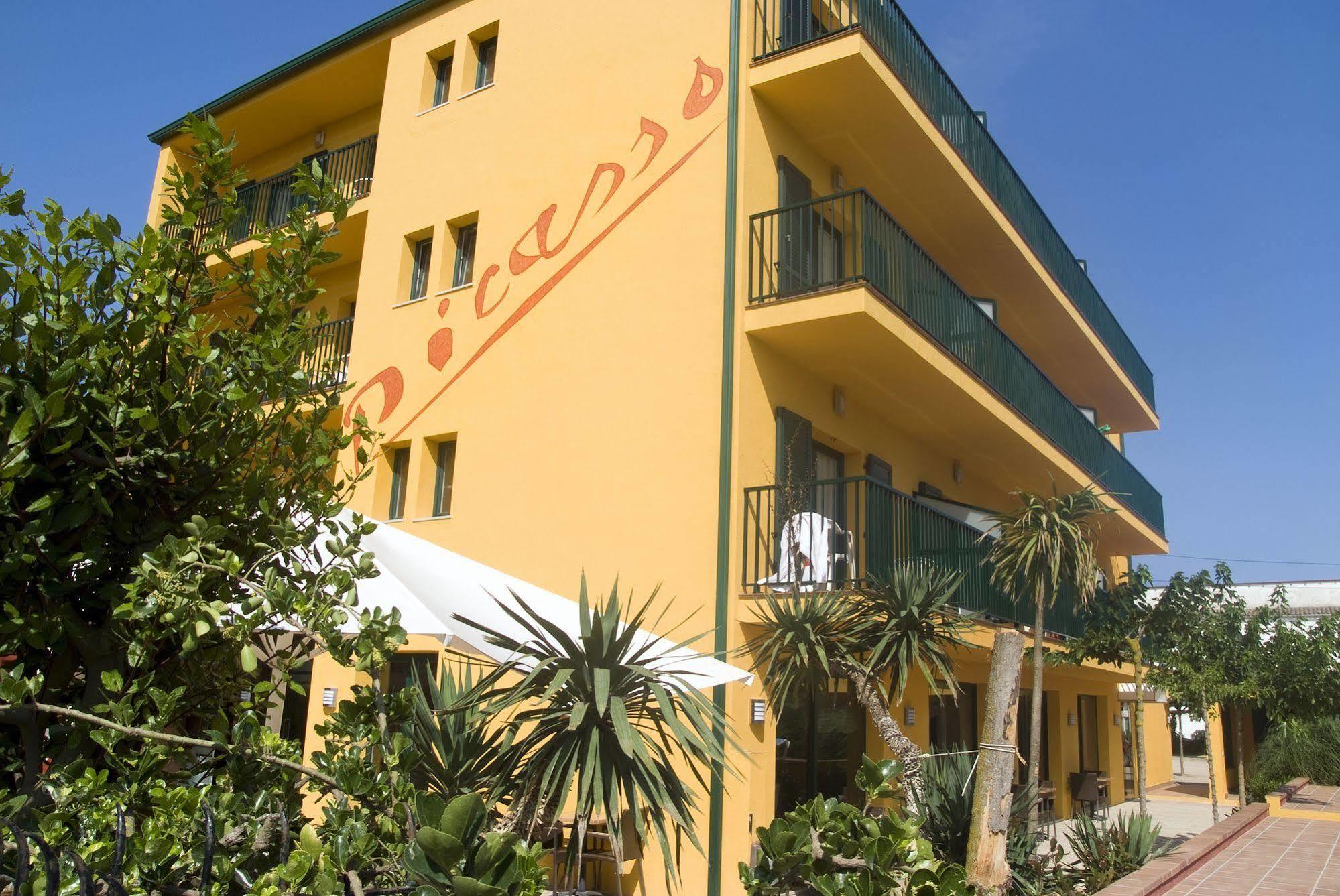 Hotel Picasso Torroella de Montgrí Dış mekan fotoğraf